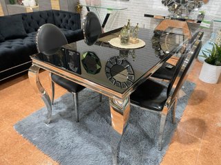 MESA + SILLAS