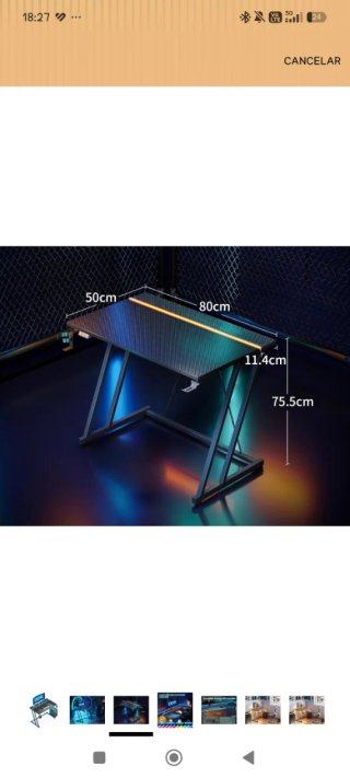Mesa gaming negra con LEDs
