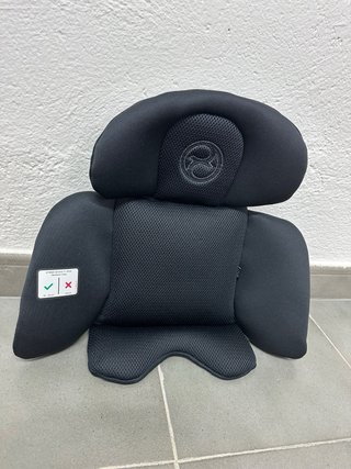 Seggiolino auto Cybex Platinum con Base T girevole