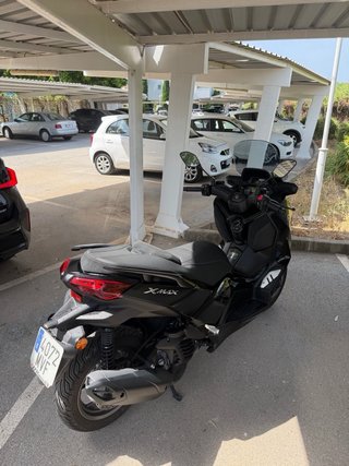 Yamaha XMAX Tech MAX Negra 2024