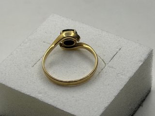 Anillo oro 14k con piedra negra