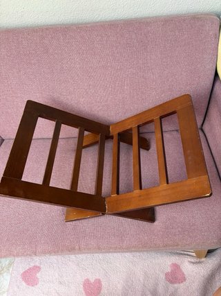 Revistero de madera