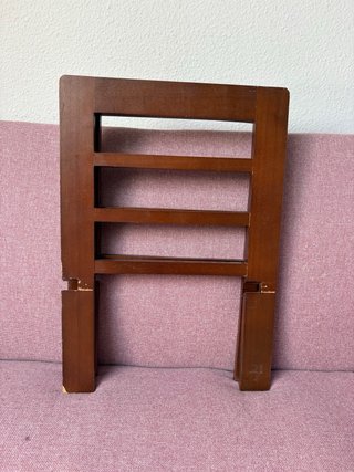 Revistero de madera