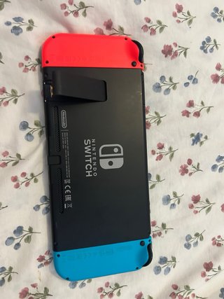 Nintendo Switch Azul y Rojo