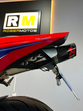 Honda CBR 600 RR Roja y Azul