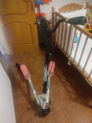 Patinete doble negro blanco casi nuevo