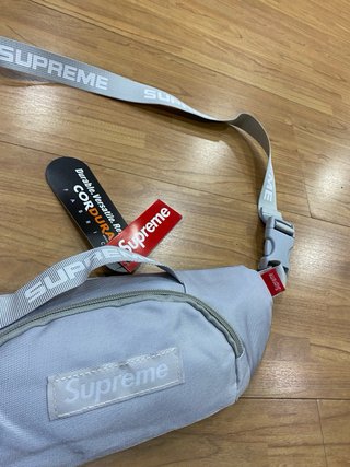 Marsupio Supreme grigio