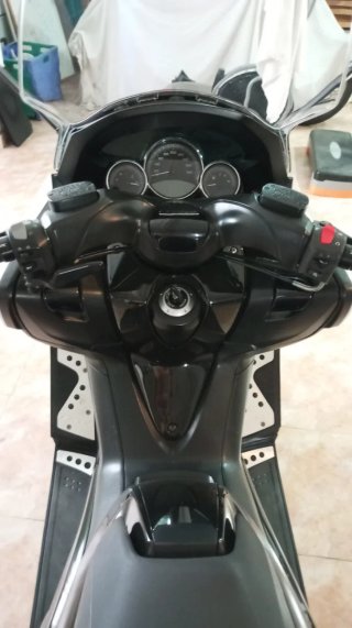 Yamaha T-max 500