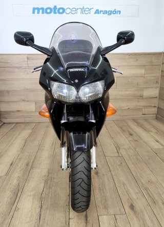Honda VFR 800 FI CBS Negra - 27000Km