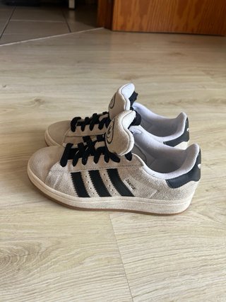 Adidas Campus 00s Beige/Negro 39,5
