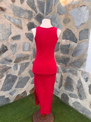 Vestido rojo midi canalé efecto tipazo