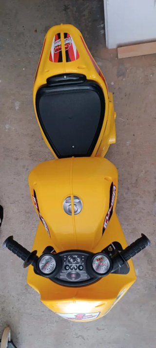 Moto correpasillos Injusa Winner XL amarilla