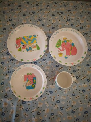 Set piatti e tazza bimbi C'era una volta