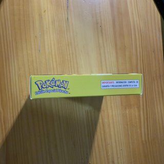Caja Repro Pokémon Amarillo Game Boy Española
