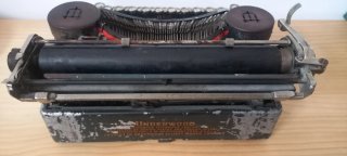 Máquina de escribir Underwood portátil