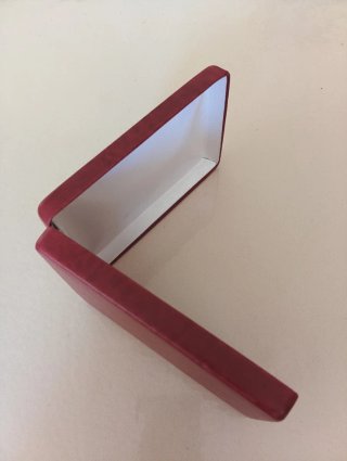 Estuche para medallas con emblema