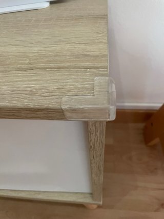 Mueble TV madera y blanco