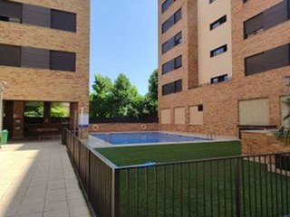 Piso en alquiler en El Campillo - Polígono Cantabria en Logroño