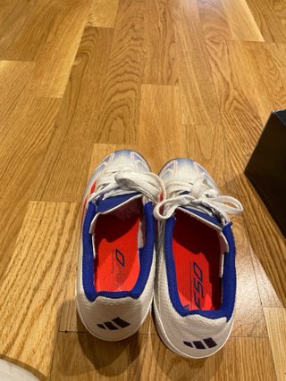 Scarpe da calcio Adidas per bambini taglia 33