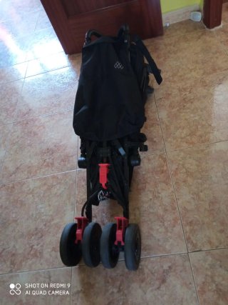 Carrito Maclaren XT con plástico de lluvia