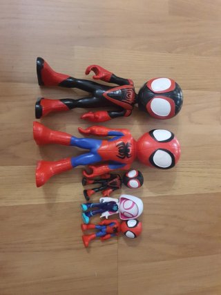 Muñecos Spidey