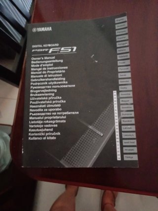 Piano Yamaha F51