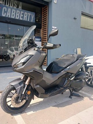 Honda ADV 350 Maxi-Scooter Gris