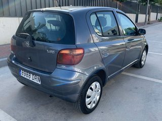 Toyota Yaris 2005