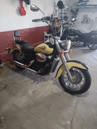 Honda Shadow 750