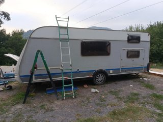 Depósito aguas limpias caravana