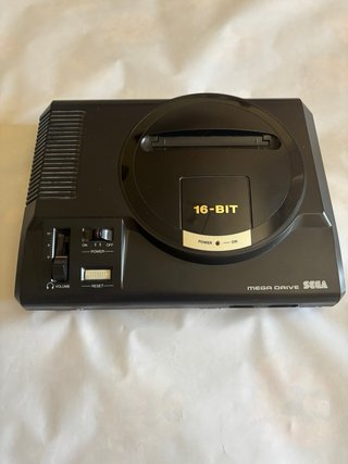 Consola Sega Mega Drive Modelo 1 + 3 Mandos