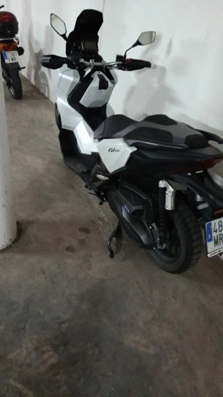 Honda ADV 350cc 2024 - 3500km - Garantía 5 años