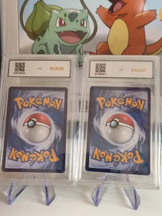 Lote 2 Cartas Pokémon VMAX Gradeadas