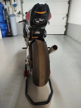BMW S1000RR Moto de Circuito