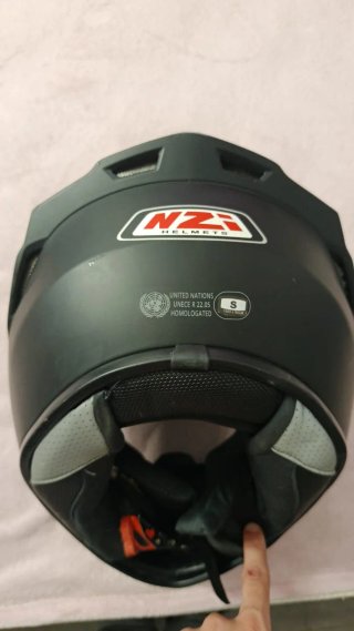 Casco de moto NZI negro
