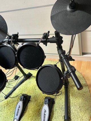 Batería Electrónica Alesis Turbo
