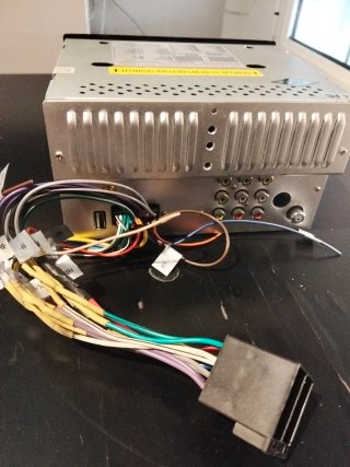 Sistema multimedia 2 DIN 6 pantalla
