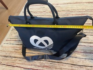 Bolsa de deporte Adidas azul y blanca