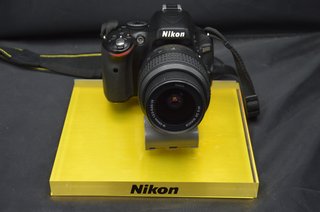 Nikon D5100 12.6MP + Objetivo 18-55 VR