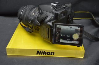 Nikon D5100 12.6MP + Objetivo 18-55 VR