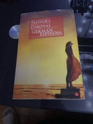 La tejedora de coronas