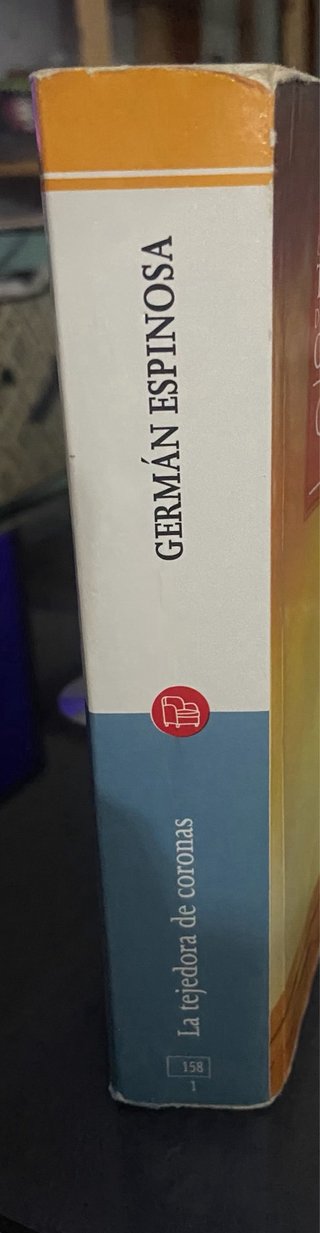 La tejedora de coronas