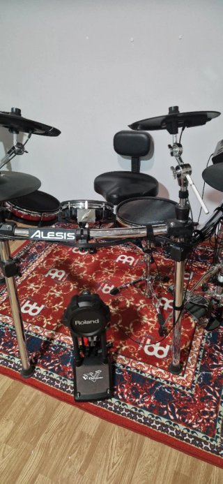 Batería Electrónica Roland Alesis