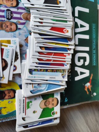 Colección Cromos LaLiga Hypermotion 25-26.