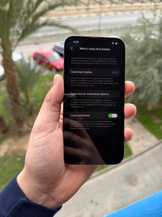 iPhone 14 - 93% Batería