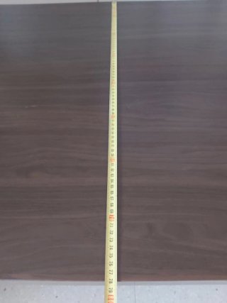 Mesa de centro de madera oscura
