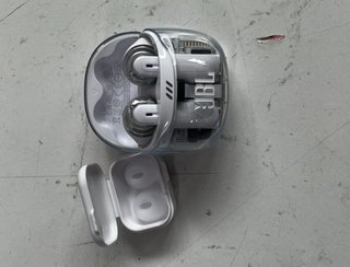 Auriculares JBL Tune Beam 2 True Wireless Blancos