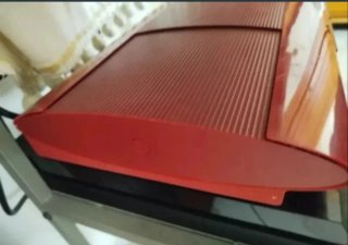 PlayStation 3 SuperSlim Rossa + Controller + Cavi