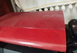 PlayStation 3 SuperSlim Rossa + Controller + Cavi