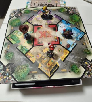 Juego de mesa Zombie Kidz Evolution con figuras